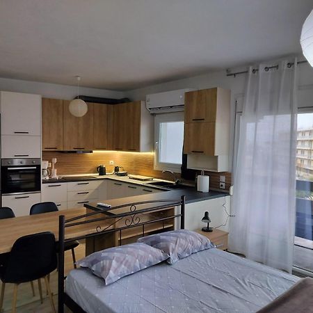 Luxurious 4Th Floor Apartment With Elevator Alexandroupoli Exterior foto